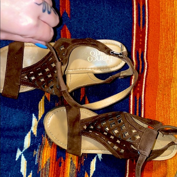 Brown wedges! Size 7. - Picture 2 of 3